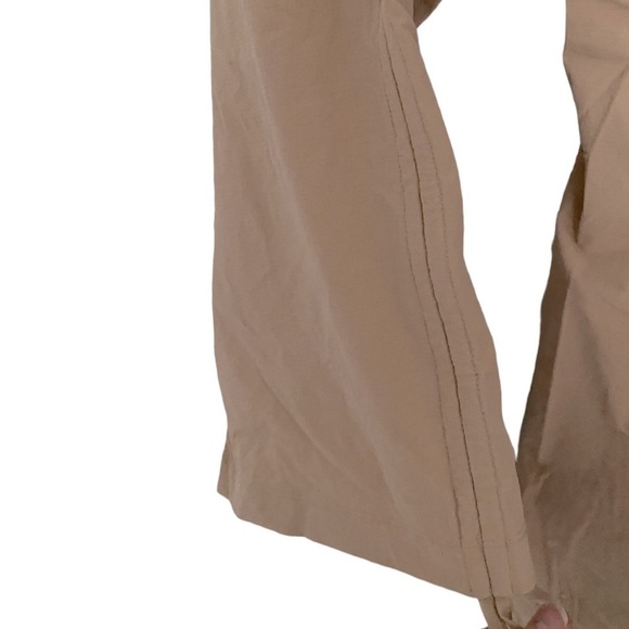 GAP FIT HIKING CAPRI ATHLETIC PANTS NUDE WITH NEON ACCENTS SIZE XL - Picture 5 of 6